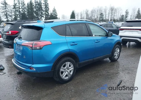 2017 Toyota Rav4 Le z USA, uszkodzony, nr VIN 2T3BFREV8HW671939